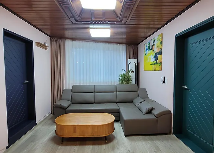 Aparthotel Seongsu Hot Place 3room 4*