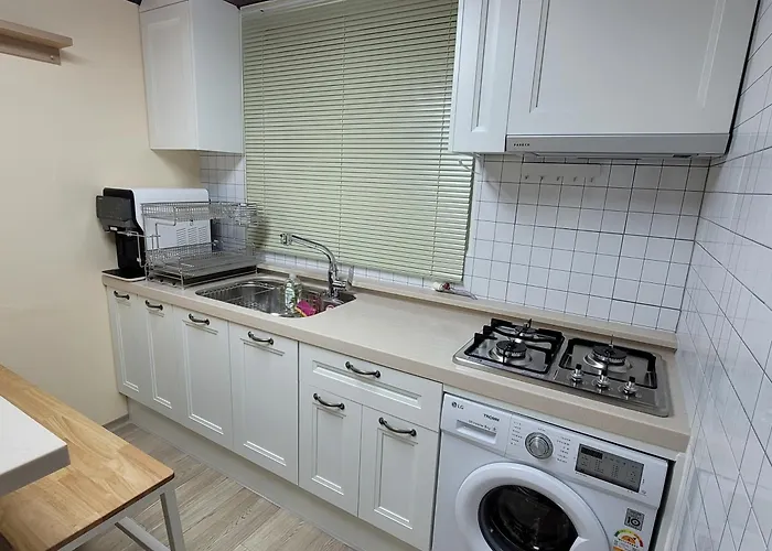 Seongsu Hot Place 3room Aparthotel 4*